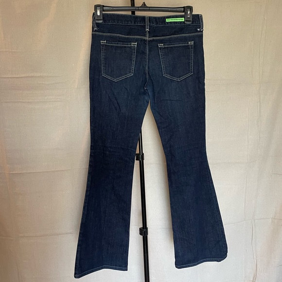 Pray for Mother Nature Jean, W 28 USA - Picture 4 of 7